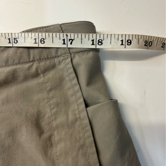 Mountain Hardware Nylon Belted Hiking Shorts, size L - Picture 10 of 13